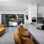 Premium Vida With Pool Holiday home
