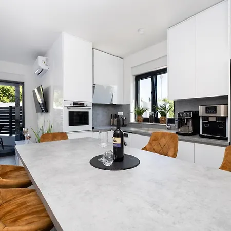 Premium Vida With Pool Casa vacanze Vodice