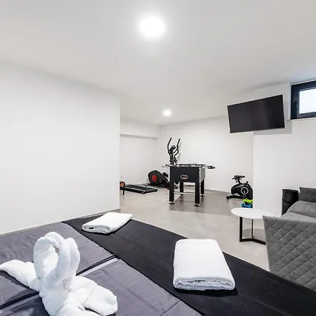 Holiday home Premium Vida With Pool Vodice