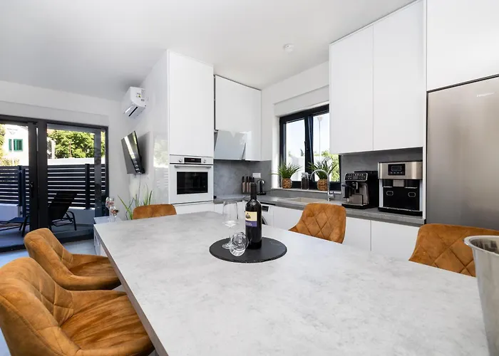 Premium Vida With Pool Vakantiehuis Vodice