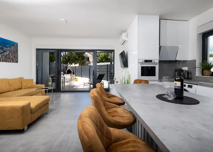 Premium Vida With Pool Vakantiehuis