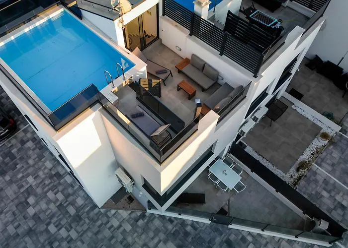 Vakantiehuis Premium Vida With Pool Vodice